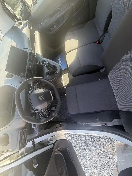 Peugeot Partner 2021 photo 3