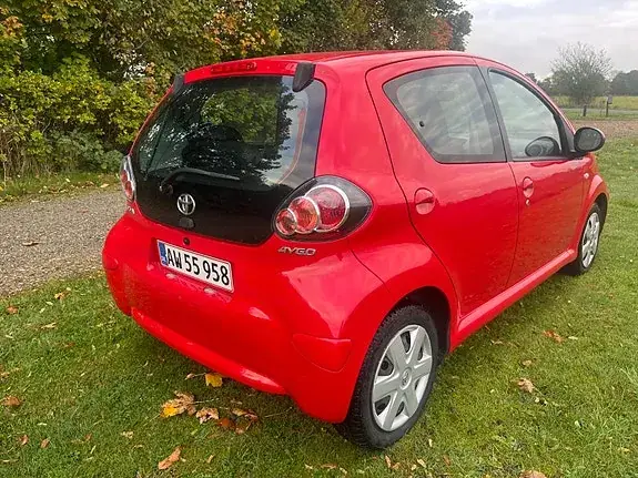 Toyota Aygo 2010 photo 3