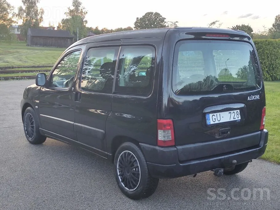 Citroen Berlingo 2006 photo 2