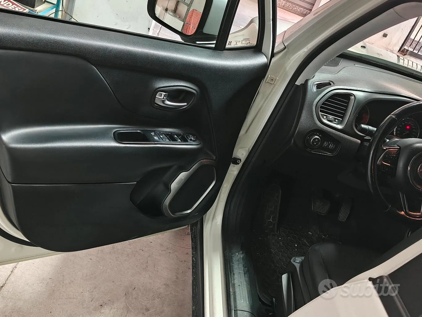 Jeep Renegade 2018 photo 5