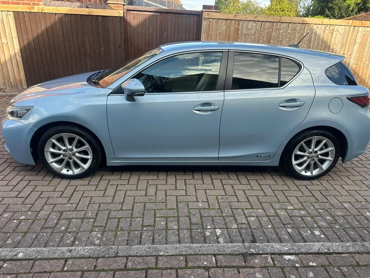 Lexus Ct 200H 2011 photo 4