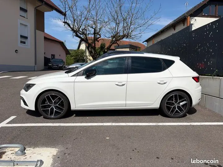 Seat Leon 2019 photo 4