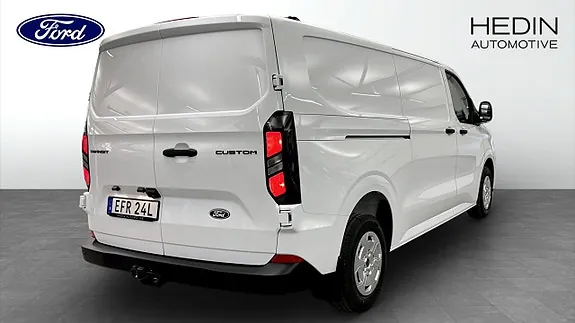 Ford Custom 2026 photo 2