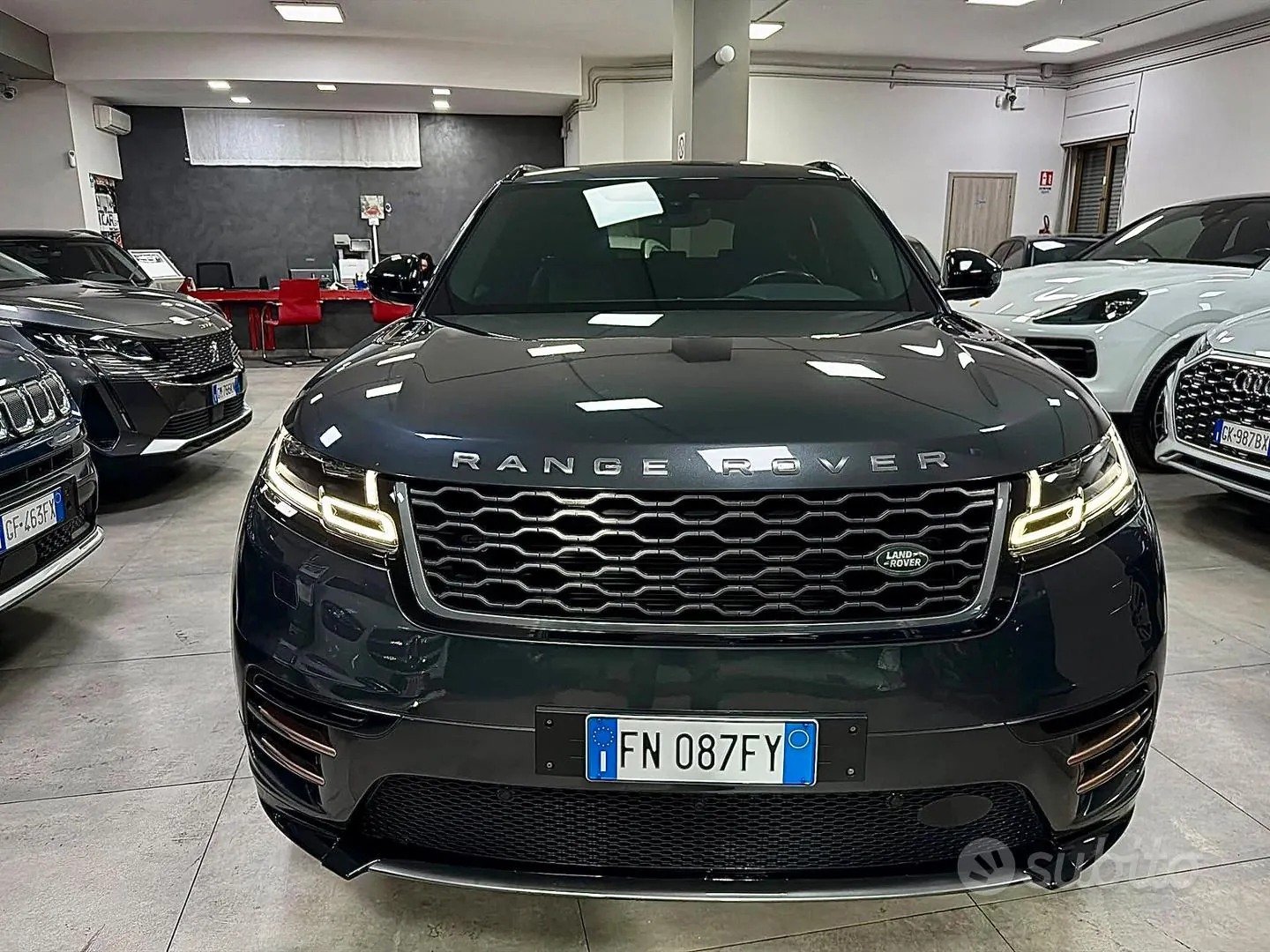 Land Rover Range Rover Velar 2018 photo 2