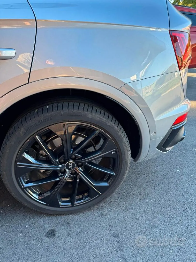 Audi Q5 2023 photo 2