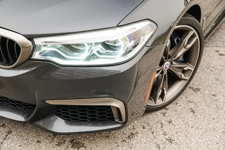 BMW 5 Series 2019 photo 4