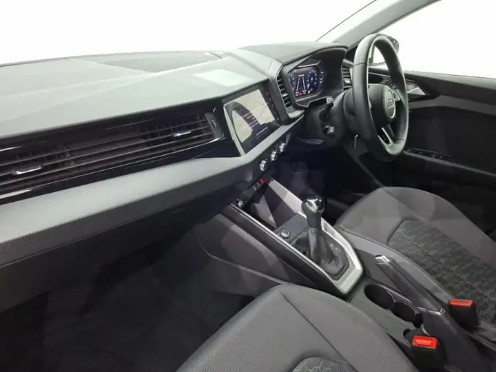 Audi A1 2024 photo 5
