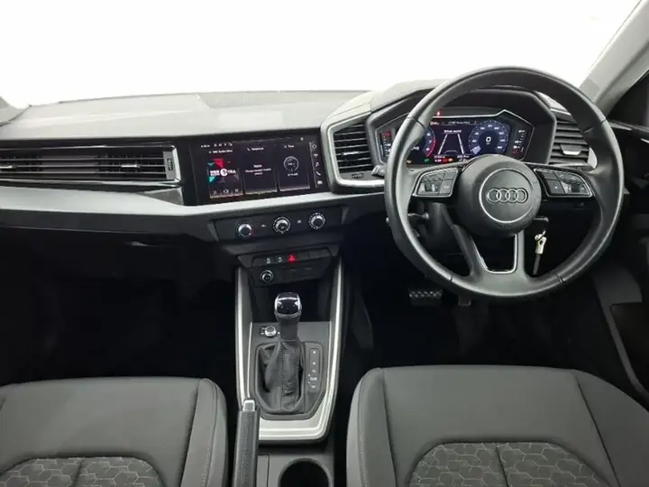 Audi A1 2024 photo 3