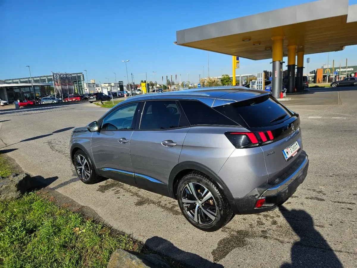 Peugeot 3008 2017 photo 2