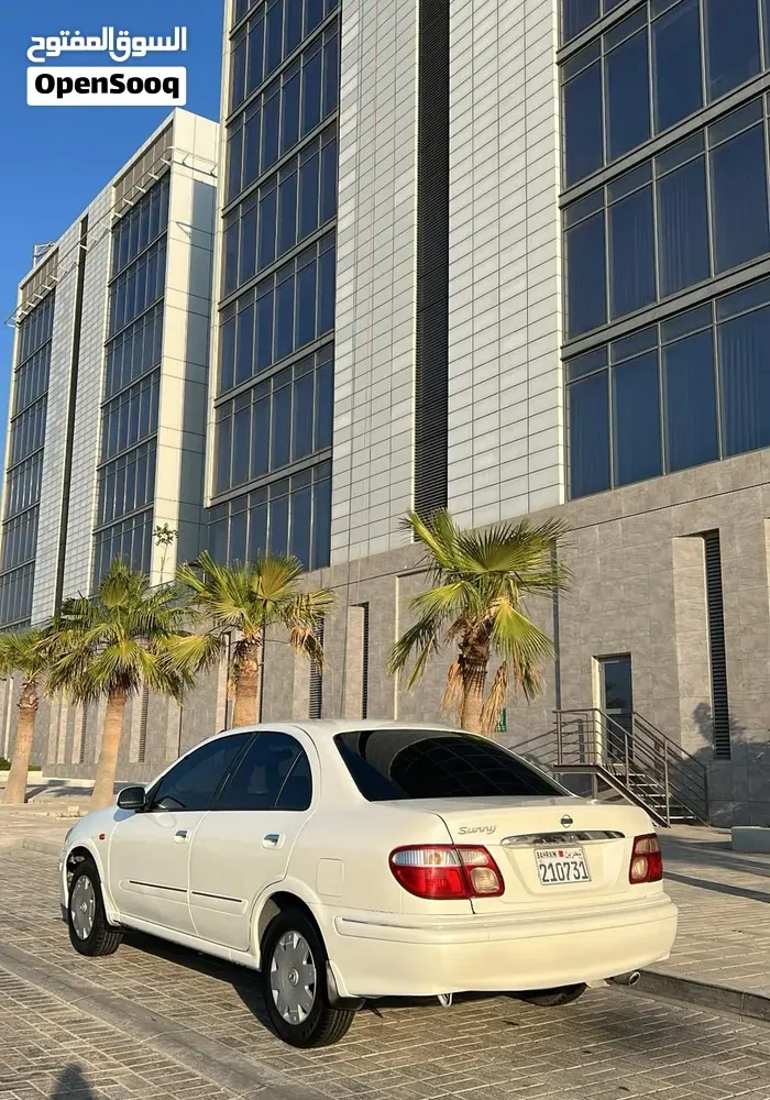 Nissan Sunny 2003 photo 2