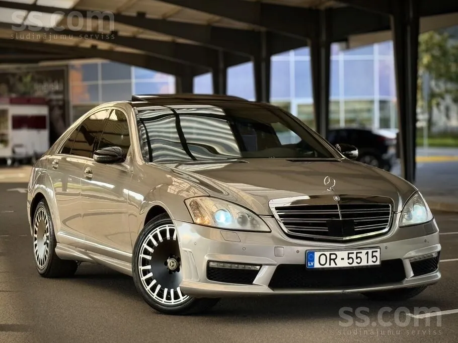 Mercedes-Benz S320