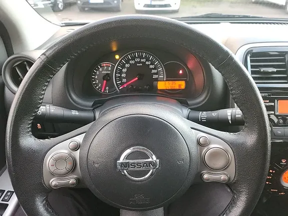 Nissan Micra 2015 photo 2