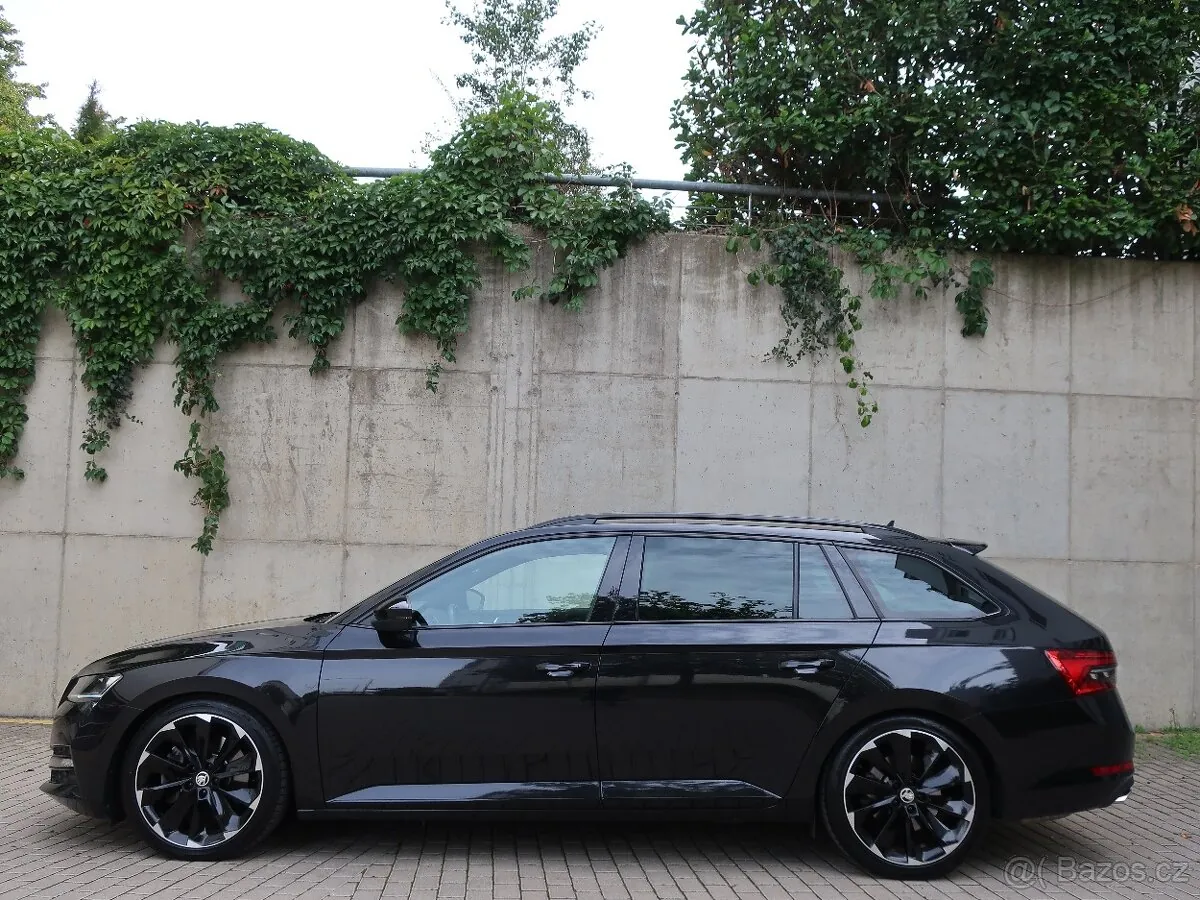 Skoda Superb 2022 photo 2
