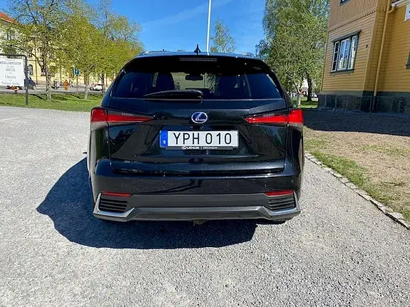 Lexus Nx300H 2018 photo 3