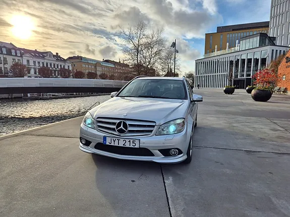 Mercedes-Benz C180 2010 photo 2