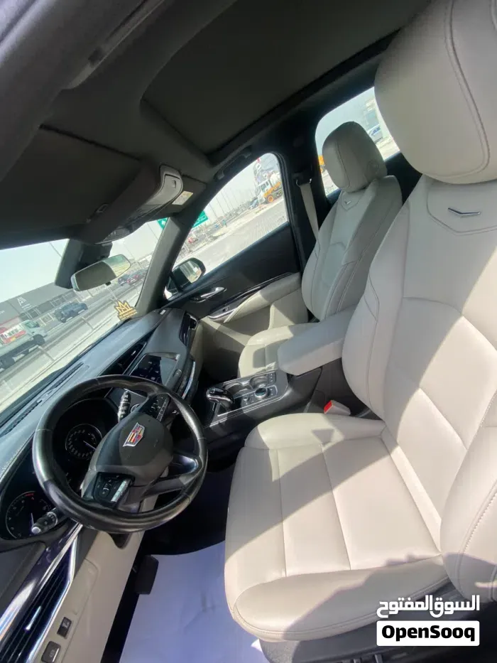Cadillac Xt4 2023 photo 2