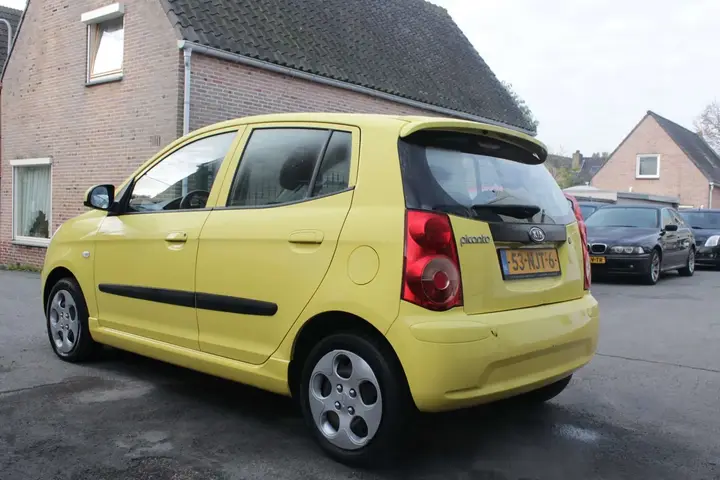 Kia Picanto 2010 photo 4