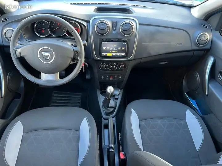 Dacia Sandero 2014 photo 4