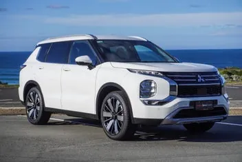 Mitsubishi Outlander 2026 photo 2