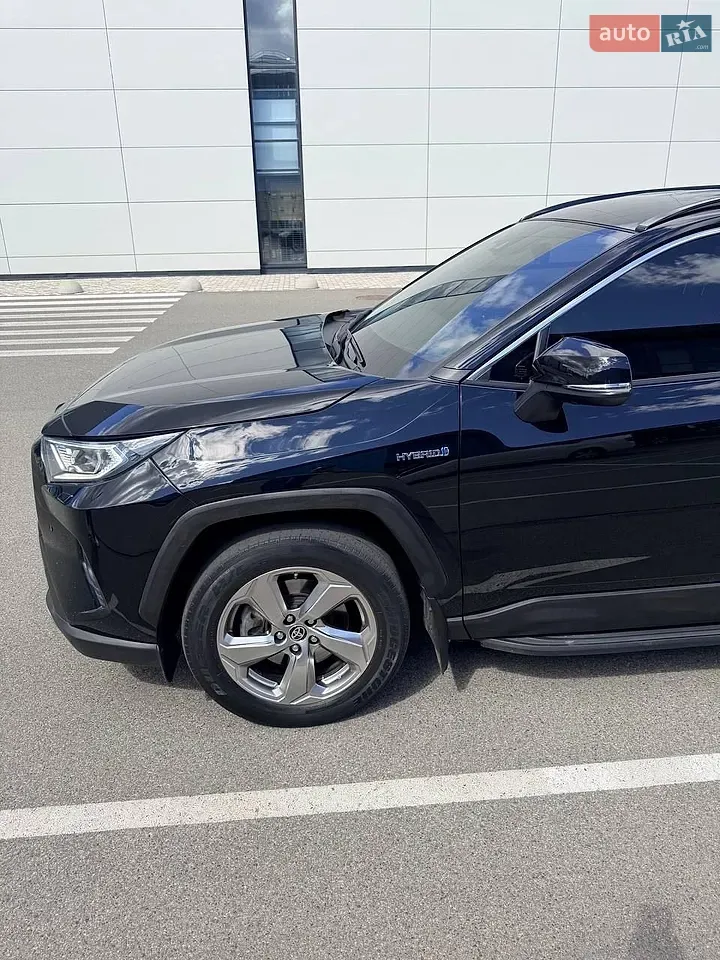 Toyota Rav4 2020 photo 5