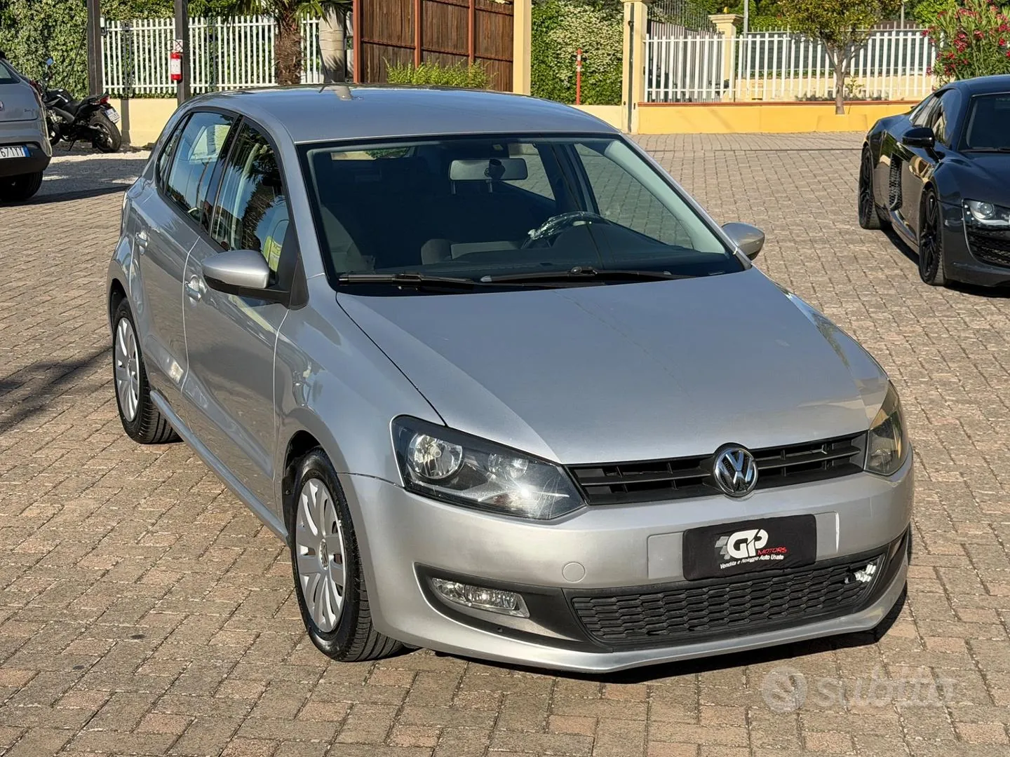 Volkswagen Polo 2011 photo 2