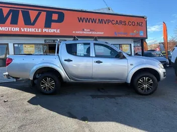 Mitsubishi Triton 2014 photo 4