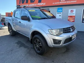 Mitsubishi Triton 2014 photo 3