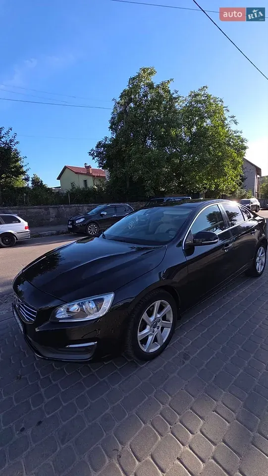 Volvo S60 2013 photo 2