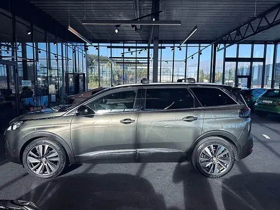 Peugeot 5008 2019 photo 4