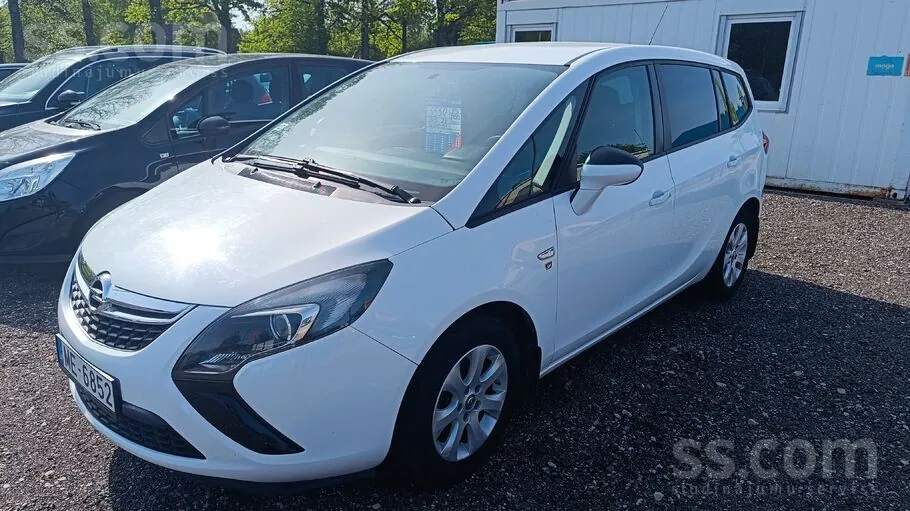 Opel Zafira 2015 photo 3