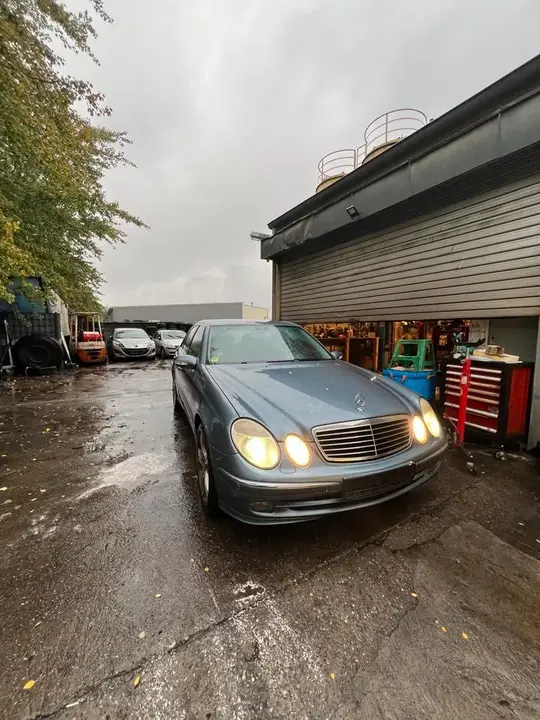 Mercedes-Benz E 220 Cdi