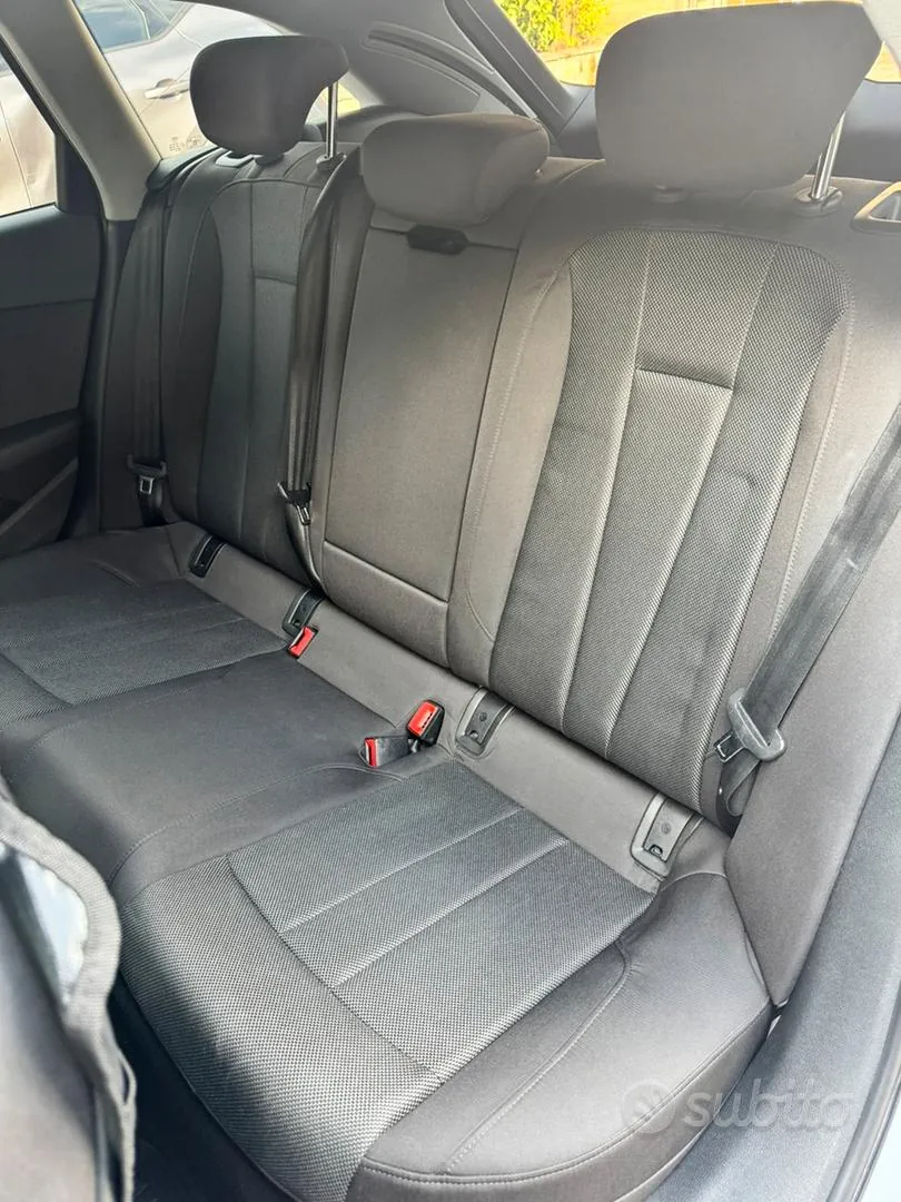 Audi A4 2021 photo 5