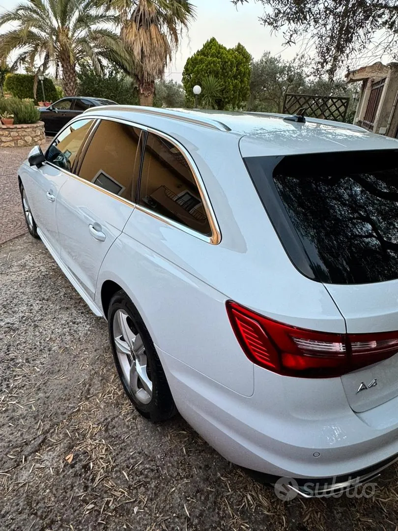 Audi A4 2021 photo 2