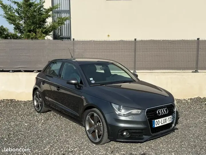 Audi A1 2013 photo 2