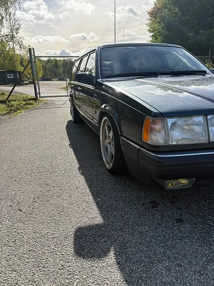 Volvo 765 1990 photo 2
