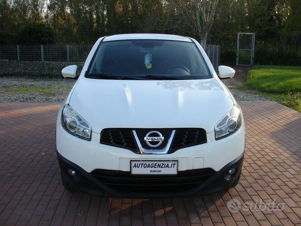 Nissan Qashqai 2012 photo 5