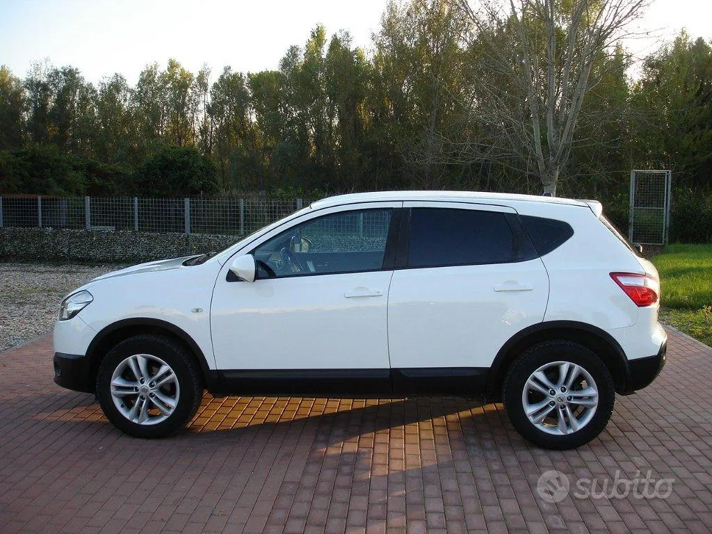 Nissan Qashqai 2012 photo 3