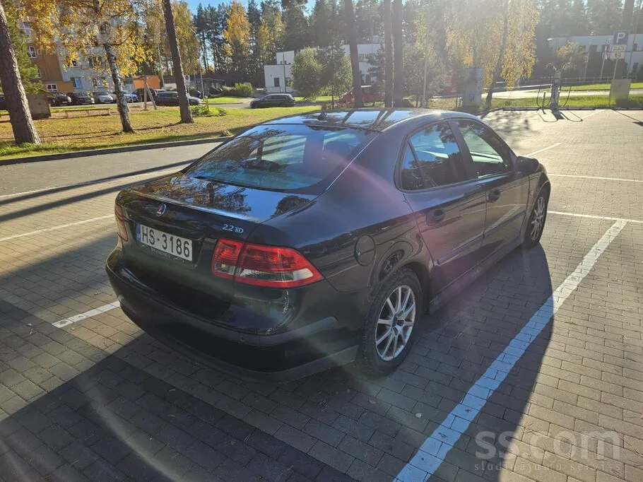 Saab 9-3 2004 photo 2