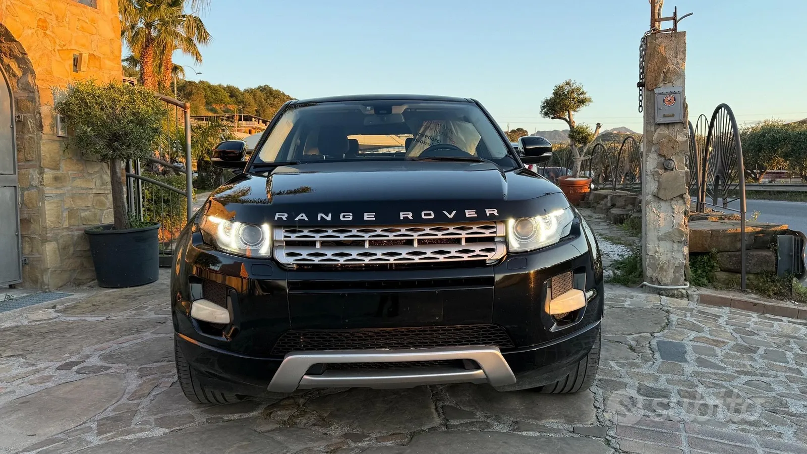 Land Rover Range Rover Evoque 2013 photo 3