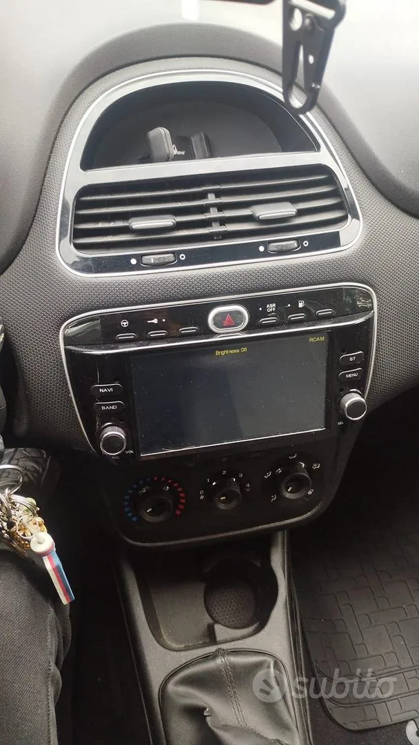 Fiat Punto 2013 photo 5