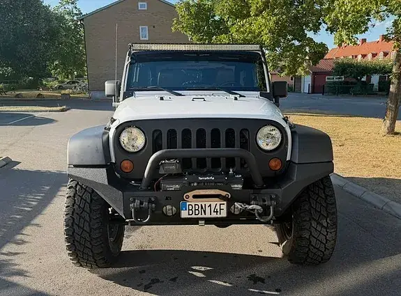 Jeep Wrangler 2012 photo 2