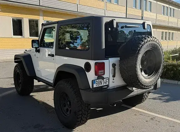Jeep Wrangler 2012 photo 4