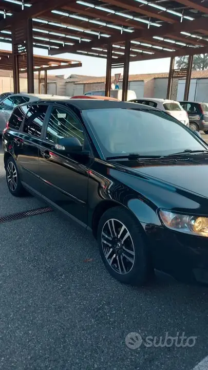 Volvo V50 2010 photo 5