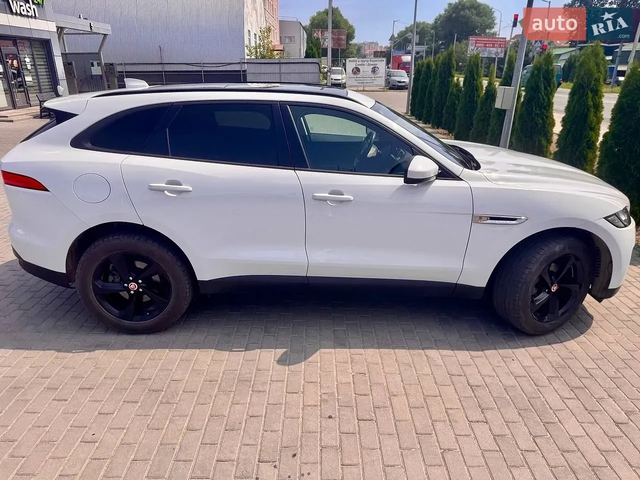 Jaguar F-Pace