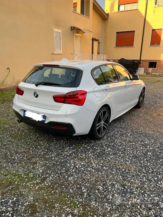 BMW 118D 2018 photo 3