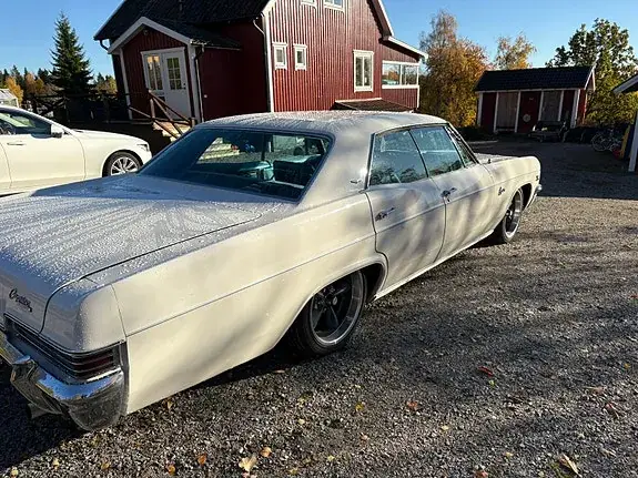 Chevrolet Caprice 1966 photo 3