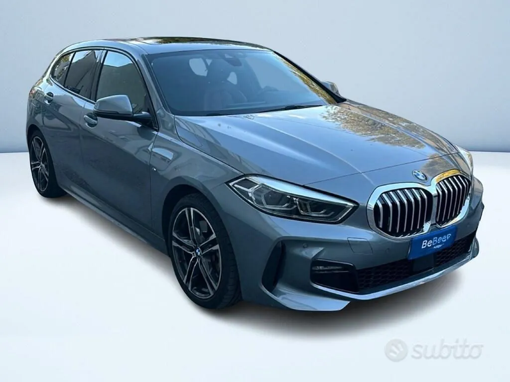 BMW Series 1 2022 photo 3