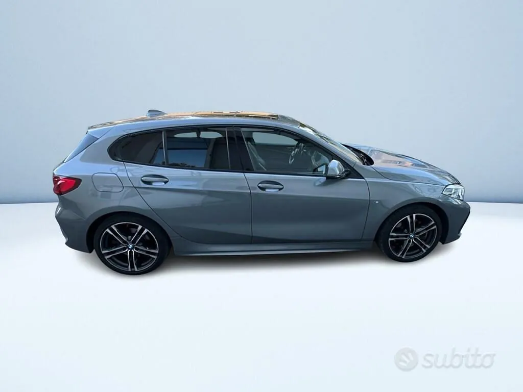BMW Series 1 2022 photo 4