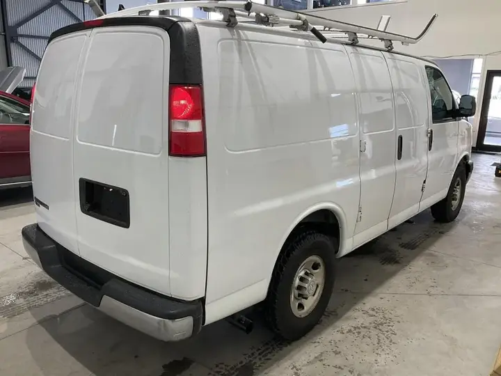 Chevrolet Express 2019 photo 4