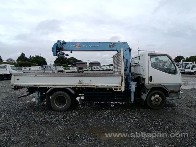 Mitsubishi Canter 1996 photo 5